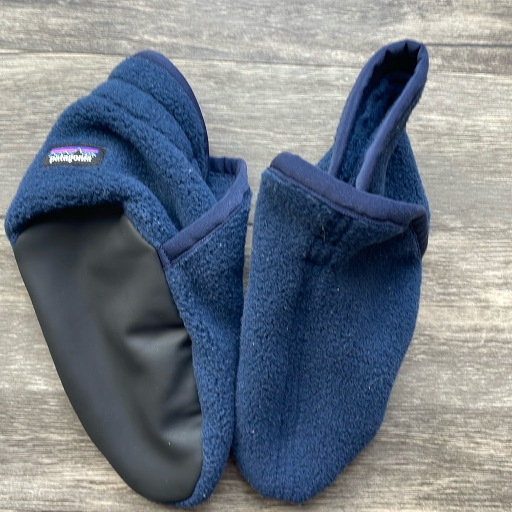 Patagonia Baby Synchilla Fleece Booties 12-24 mo.
